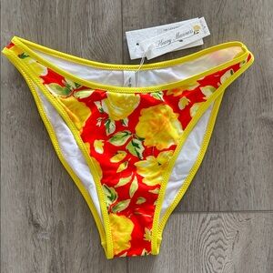 ‘LUDLOW ST’ Full Bottom